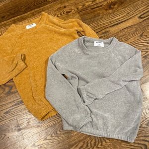 Sweater lot